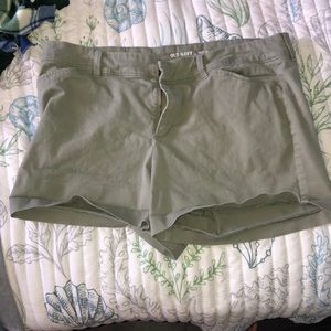 hunter green old navy pixi shorts
